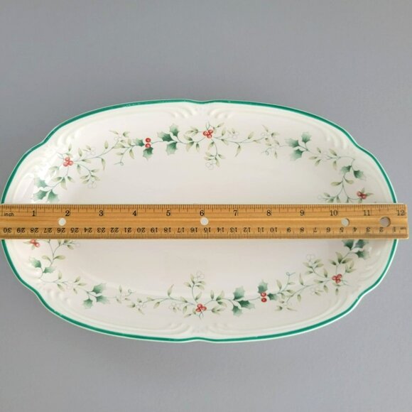 Pfaltzgraff Winterberry 12" Oval Serving Platter USA Made Winter Serving Dishes - Picture 7 of 10